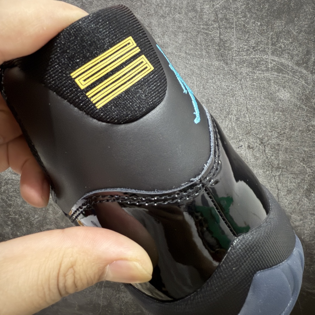 图片[2]-【TK至尊版】Air Jordan 11 “Gamma” 2025款复刻AJ11伽玛蓝 货号：CT8012-047 台湾原厂牛津布，密度紧实，感光度高 领口定型与填充物饱和度完美契合 鞋身主材质均来自三本久sadisa 俗称原厂皮料 鞋身全电脑针车，针距固定，间距平行，转弯自然 蓝色电绣飞人LOGO，饱满自然 冰蓝水晶大底，色泽鲜艳，透光度高 台湾原产碳板 盒标立体标，内置感应芯片 目前市场首个纯原版本 市场第一梯队品质 尺码：40 40.5 41 42 42.5 43 44 44.5 45 45.5 46 47.5-选品中心