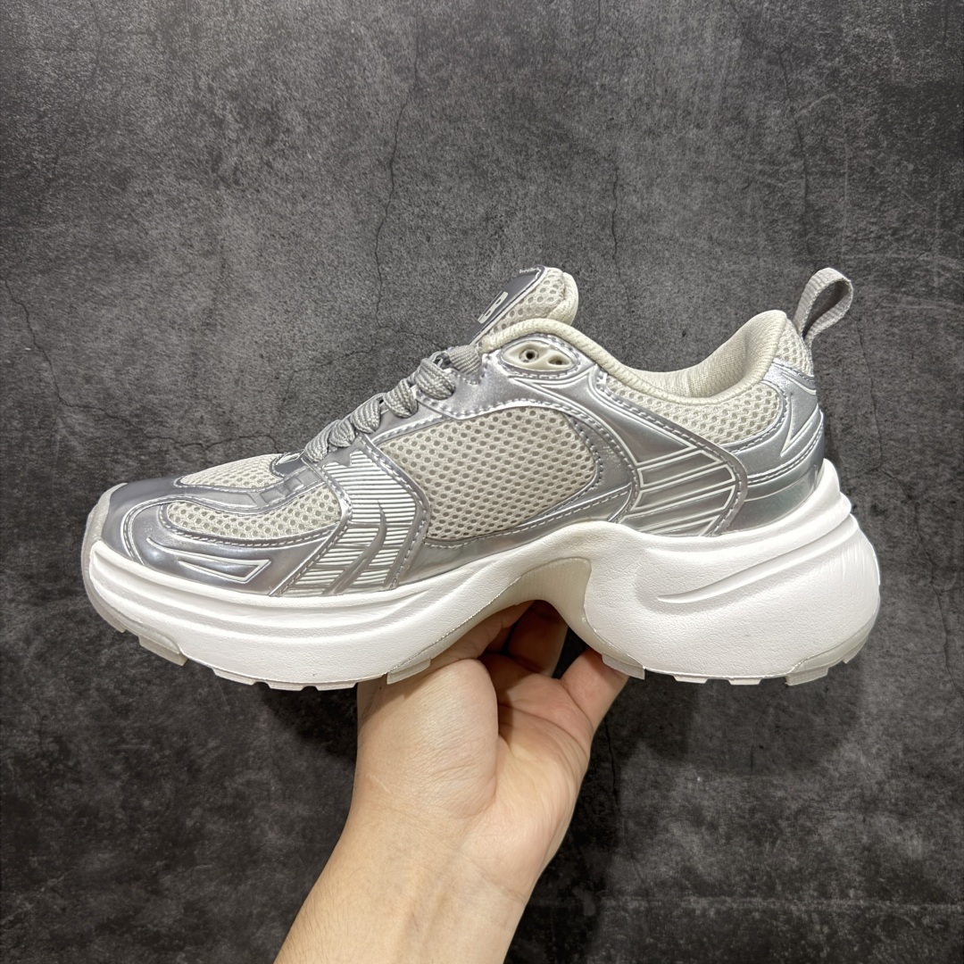 图片[2]-【纯原版】MLB Winner Chunky 25新款 NY百搭舒适休闲潮流运动厚底增高 防滑耐磨 低帮 老爹鞋白粉色 潮流厚底时尚街头赛博老爹鞋 MLB官方同步出货 虞书欣等众多潮流明星同款 高弹双层MD大底 原楦原档案数据开发版型（完美鞋头弧度/后套收口效果🆚市面文案版本‼️） 原厂立体填充鞋舌海绵 中底注胶孔原数据开发模具大底原厂转印标市面上唯一纯原版本 原材料打造 内增高6cm 原厂1：1模具开发 原厂进口纳米材质 原厂 全套手提袋 原盒雷射防伪标包装 天猫订单品质 官网尺码：35 36 36.5 37.5 38 38.5 39 40-选品中心