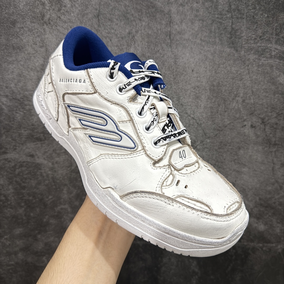 图片[3]-【VG零售版】Balenciaga Hamptons Worn-Out 巴黎世家十八18代 涤纶（聚酯纤维）牛皮革 圆头系带 低帮 生活休闲鞋板鞋 全套原纸板楦头开发 最原汁原味的灵魂版型 全鞋荧光划线卡点 胶水把控整洁度追求极致完美 每一双都是工艺品 多重QC质检 超越公司货的品控标准 实实在在的免检产品 原盒原配 正确字体电绣 粗细、位置、大小正确 侧边TPU 透气孔匹配意产原版 正确分离大底 TPU软底 原版一致大底LOGO 立体感十足 原厂皮料水洗做旧 采购原厂网纱 偏大一码 尺码：35 36 37 38 39 40 41 42 43 44 45 46-选品中心