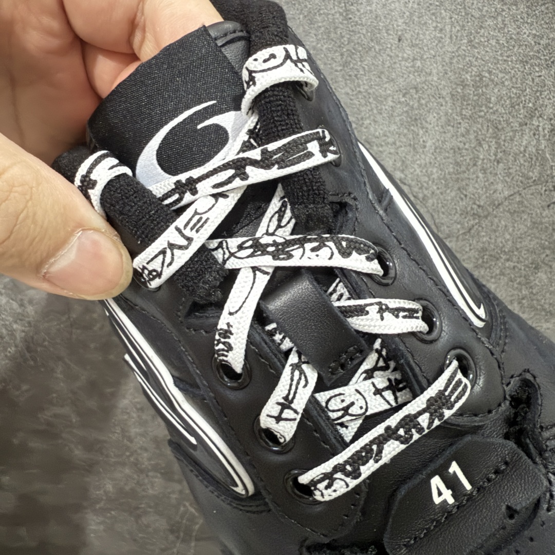 图片[7]-【XA纯原版】Balenciaga Hamptons Worn-Out 巴黎世家十八18代 涤纶（聚酯纤维）牛皮革 圆头系带 低帮 生活休闲鞋板鞋 全套原纸板楦头开发 最原汁原味的灵魂版型 全鞋荧光划线卡点 胶水把控整洁度追求极致完美 每一双都是工艺品 多重QC质检 超越公司货的品控标准 实实在在的免检产品 原盒原配 正确字体电绣 粗细、位置、大小正确 侧边TPU 透气孔匹配意产原版 正确分离大底 TPU软底 原版一致大底LOGO 立体感十足 原厂皮料水洗做旧 采购原厂网纱 偏大一码 尺码：35 36 37 38 39 40 41 42 43 44 45 46-选品中心