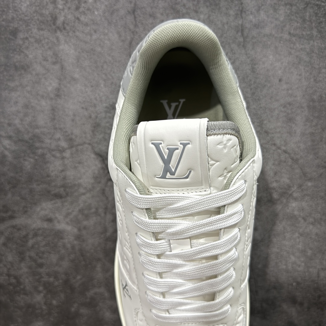 图片[8]-【海淘代购版】Louis Vuitton LV 路易威登 Rivoli 低帮休闲板鞋 海淘代购同渠道品质 高端零售 外贸充正专供 原版购入开发 ZP级全套包装 完美楦型 正确卡色 大底TPU 质感媲美原版 细节与原版一致 请注意区分市面通货材 尺码：38 39 40 41 42 43 44 45 46-选品中心