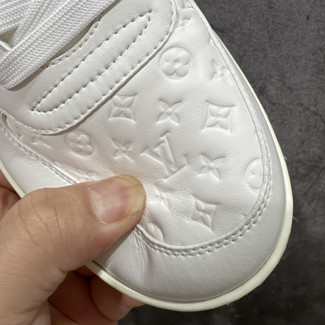 图片[5]-【海淘代购版】Louis Vuitton LV 路易威登 Rivoli 低帮休闲板鞋 海淘代购同渠道品质 高端零售 外贸充正专供 原版购入开发 ZP级全套包装 完美楦型 正确卡色 大底TPU 质感媲美原版 细节与原版一致 请注意区分市面通货材 尺码：38 39 40 41 42 43 44 45 46-选品中心