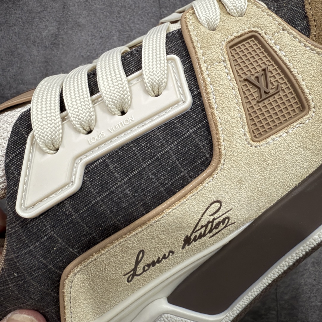 图片[4]-【佛山顶级超A版】Louis Vuitton LV Trainer系列 黑棕 巧克力威化 仓库现货 当天可取 私人订单 专柜混卖零售专供 所有配色均为购买原版复刻 整体版型 皮料 市场独一无二 后跟版型都可以自行对比[机智]吊打市场所有货 怒甩十条街，欢迎拿市场各大工厂的货来对比！ 鞋舌烫金超正 压印程度秒杀市面90%以上的高端货 新配色陆续开发出货 尺码：39-45-选品中心