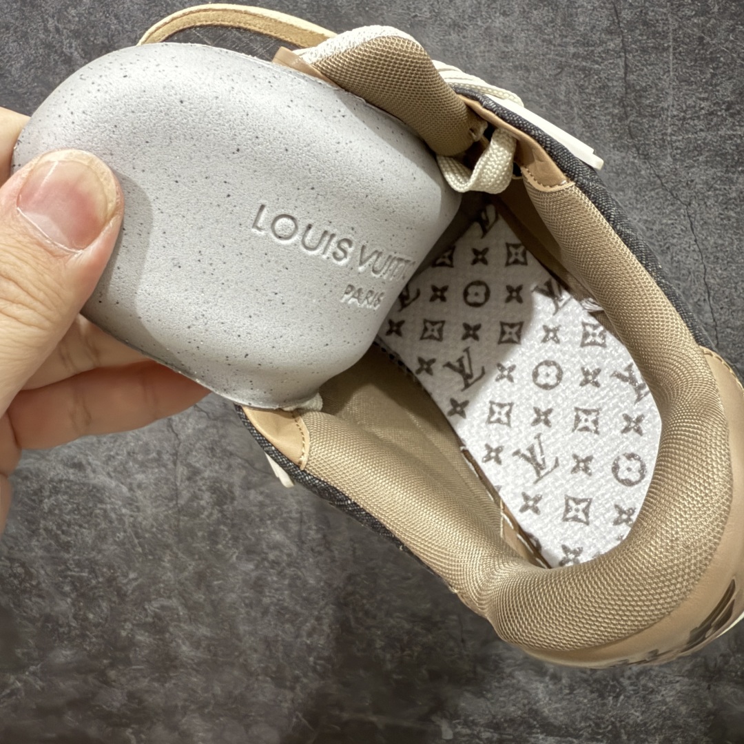 图片[9]-【佛山顶级超A版】Louis Vuitton LV Trainer系列 黑棕 巧克力威化 仓库现货 当天可取 私人订单 专柜混卖零售专供 所有配色均为购买原版复刻 整体版型 皮料 市场独一无二 后跟版型都可以自行对比[机智]吊打市场所有货 怒甩十条街，欢迎拿市场各大工厂的货来对比！ 鞋舌烫金超正 压印程度秒杀市面90%以上的高端货 新配色陆续开发出货 尺码：39-45-选品中心