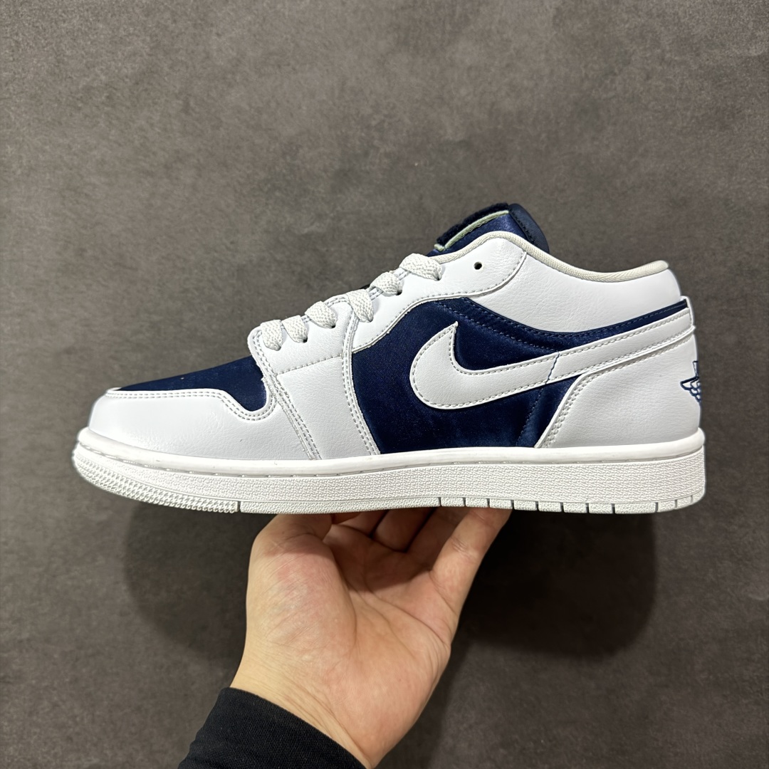图片[2]-【K版】Air Jordan AJ1 Low 低帮 灰蓝FZ8778-044 全新流水线出品 市场第二梯队最强版 全部原鞋开发 原楦原纸板开发 全鞋电脑针车 原厂内置全掌气垫 原盒内在原标 唯一Zp原版鞋带绑法 免检产品 全新2022版型 全头层皮料 完美零毛边处理 原厂配置全掌气垫 价格定位良心 新配色陆续出货 尺码：36 36.5 37.5 38 38.5 39 40 40.5 41 42 42.5 43 44 44.5 45-选品中心