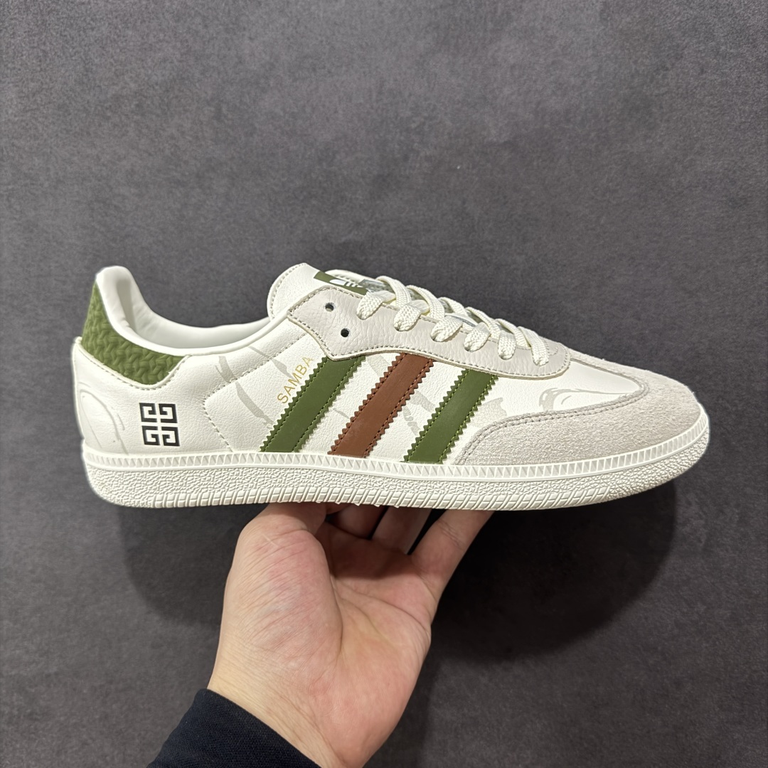 【定制版】adidas originals Samba OG 灰白绿 桑巴舞系列复古经典轻便板鞋 此款以简约大方的造型设计 给人以随性休闲的时尚格调 穿着舒适轻便,运动灵活自如 满足日常个性穿搭 货号:GJ75805 尺码:36 36.5 37 38 38.5 39 40 40.5 41 42 42.5 43 44 44.5 45-选品中心