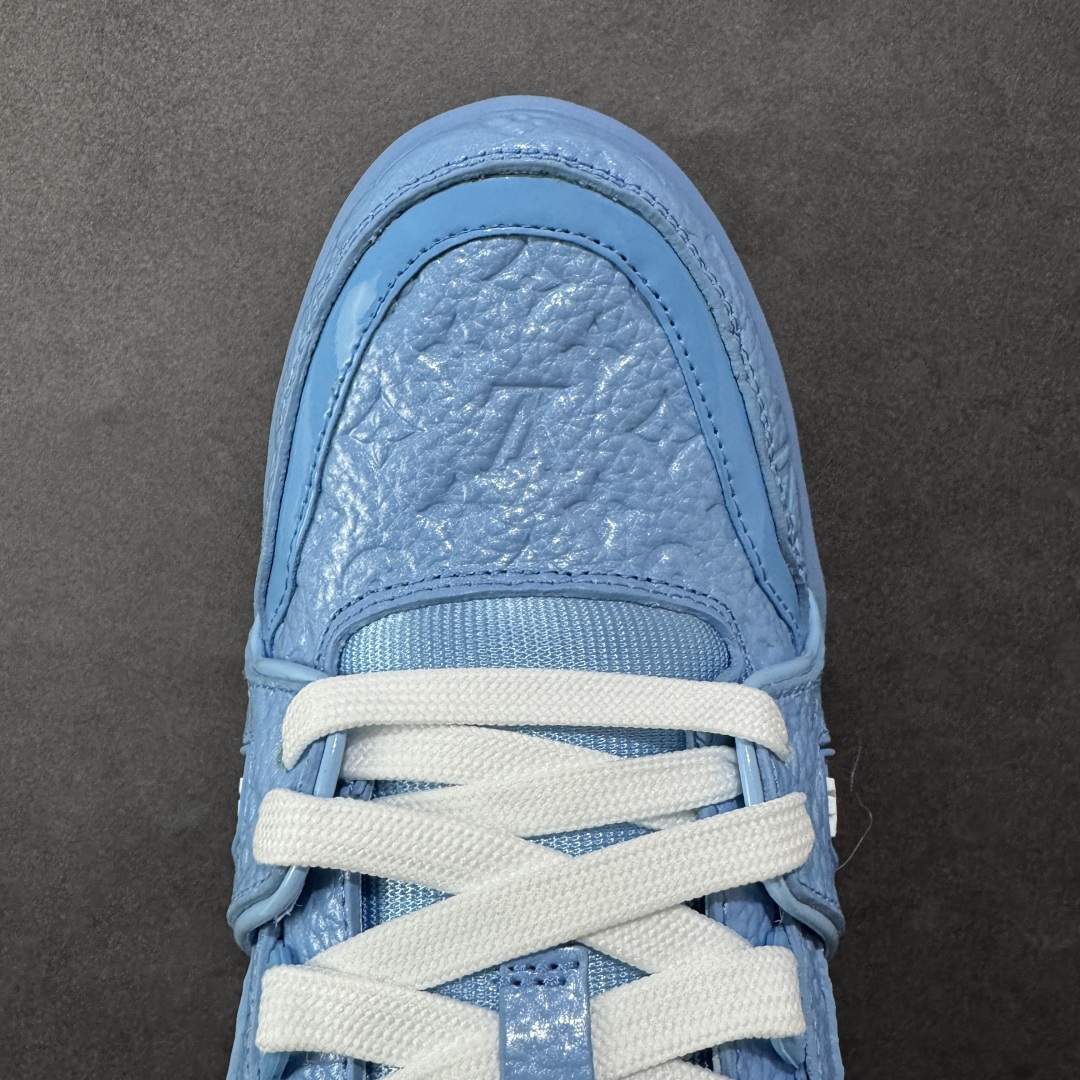 图片[8]-【广东纯原版本】Louis Vuitton Trainer lv时装走秀运动鞋 完美鞋型超高的清洁度 零毛边线头瑕疵 全套原楦原纸版原鞋开模 全网最具灵魂的版型 正确原装黄色鞋盒 正确中底印花 鞋面印花3D高频深度立体 全鞋电脑针车 紧密相连 针距密度一致 环保乳胶注塑鞋垫 厚度脚感还原原版 皮面裁剪部位 统一油边封口工艺 原装橡胶大底含胶量大底组合零偏差 专柜全套包装 防尘袋 说明书 质保卡 男女鞋 尺码：35 36 37 38 39 40 41 42 43 44 45-选品中心