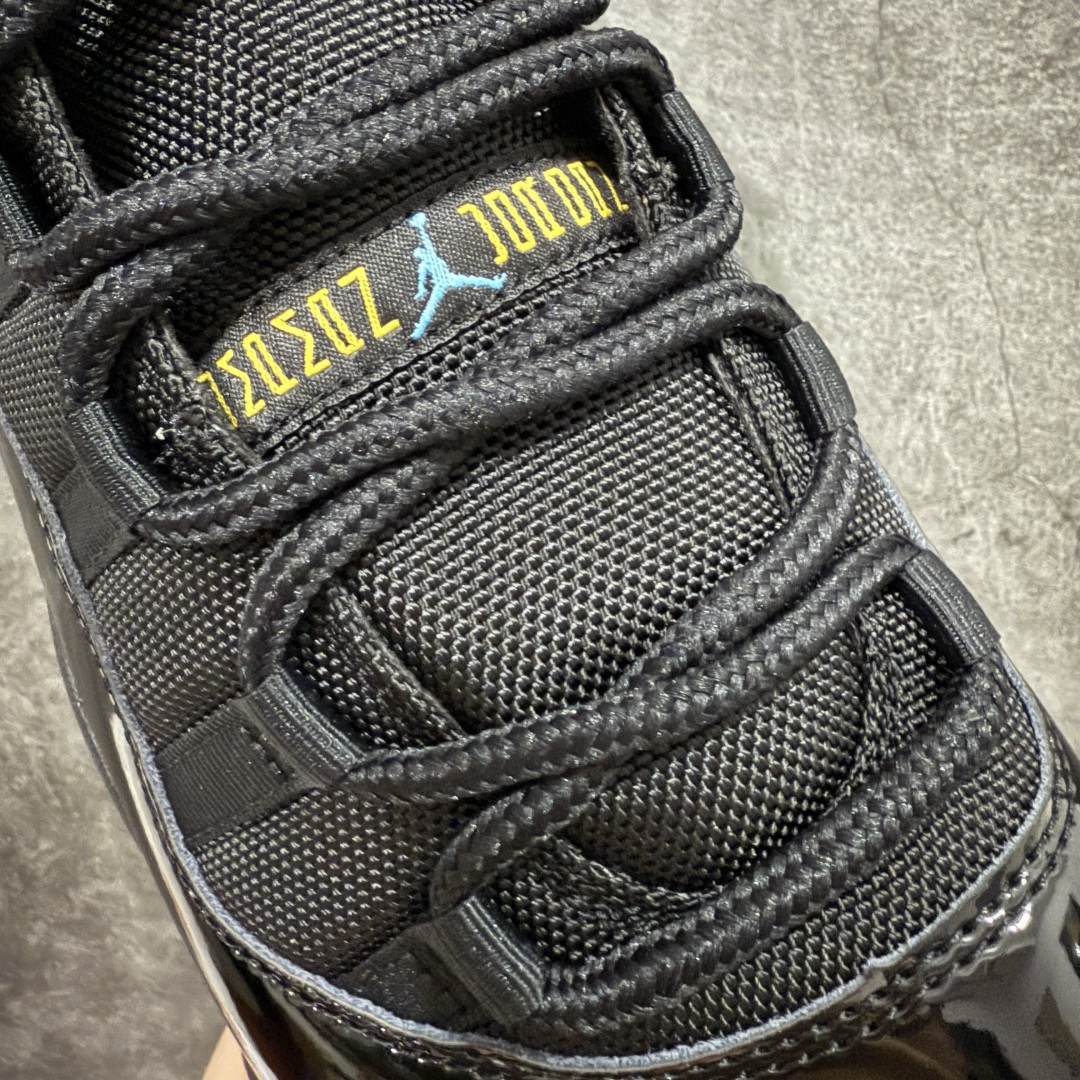 图片[5]-【TK至尊版】Air Jordan 11 “Gamma” 2025款复刻AJ11伽玛蓝 货号：CT8012-047 台湾原厂牛津布，密度紧实，感光度高 领口定型与填充物饱和度完美契合 鞋身主材质均来自三本久sadisa 俗称原厂皮料 鞋身全电脑针车，针距固定，间距平行，转弯自然 蓝色电绣飞人LOGO，饱满自然 冰蓝水晶大底，色泽鲜艳，透光度高 台湾原产碳板 盒标立体标，内置感应芯片 目前市场首个纯原版本 市场第一梯队品质 尺码：40 40.5 41 42 42.5 43 44 44.5 45 45.5 46 47.5-选品中心