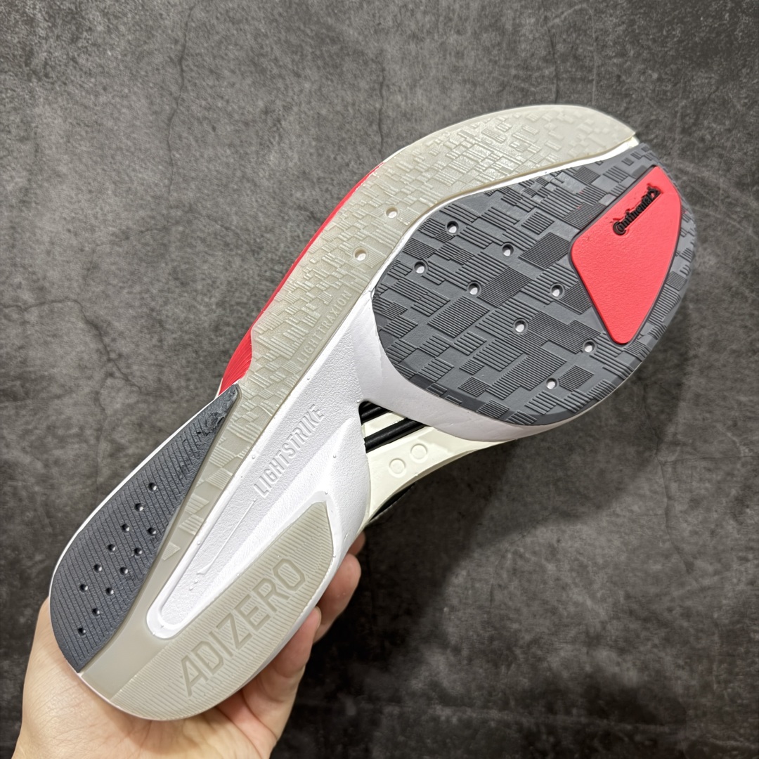 图片[9]-【HD真碳组合底】Ad Adizero Boston 13 阿迪马拉松系列超轻防滑训练跑步运动鞋 JS4932 真碳柱 组合底版本 区别市场涂漆假碳一体大底货 这双跑鞋在保留了前一代的核心科技的基础上，做了一些调整和优化，让跑鞋的脚感更加柔软、回弹和舒适。同时，它也回归了 BOSTON 系列原本的精神，提供了一双适合各种训练和速度的性能跑鞋。 尺码：36 36.5 37 38 38.5 39 40 40.5 41 42 42.5 43 44 44.5 45-选品中心