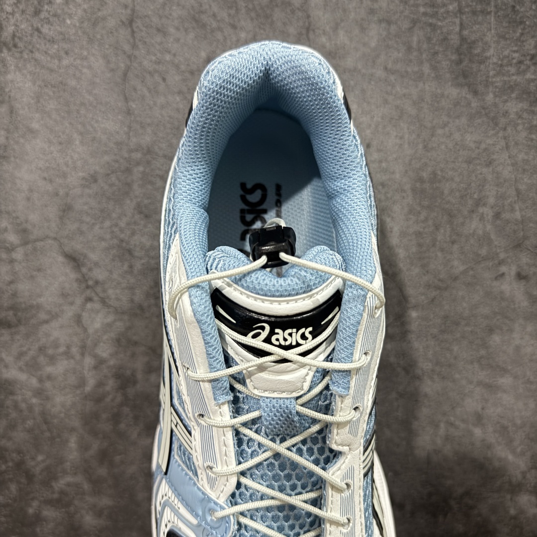 图片[8]-【总裁版】 ASICS GEL-KAYANO 14 亚瑟士系列轻量缓震休闲运动跑步鞋 市场天花板品质 鞋型细节秒杀市场流通版本 知名大厂出品 原版开发 细节完美把控 独家私模五层组合大底 原厂定制缓震硅胶加持 原盒原配 官方四联吊牌 一比一同步原鞋工艺和用料 后跟一样采用了GEL缓震胶 整体系列设计非常的科技感！ 锻炼跑步的同时让你一样时尚百搭！ 设计师 Hidenori Yamashita 以「Flash」一词为灵感，创造出未来感金属色鞋面，改造升级内在性能，由内而外全面革新，为 GEL-KAYANO 家族传承及经典跑鞋文化的延续，创下里程碑式作品。ASICS GEL – KAYANO 14 跑鞋重新诠释了复古的跑步形状，并以其 2000 年代后期的美学理念重新铺装，银色与蓝色的鞋面极为高档.网面铺陈与鞋面、鞋头多处细节位增添了透气性。ASICS GEL – KAYANO 14的鞋后跟部中底上以及多密度耐磨鞋底增加了 GEL 缓震胶，提供高抗冲击性、缓冲性、可保护脚部免受地面冲击的影响，穿着舒适性十足「入手同款」 尺码：36 37 37.5 38 39 39.5 40.5 41.5 42 42.5 43.5 44 45 46-选品中心