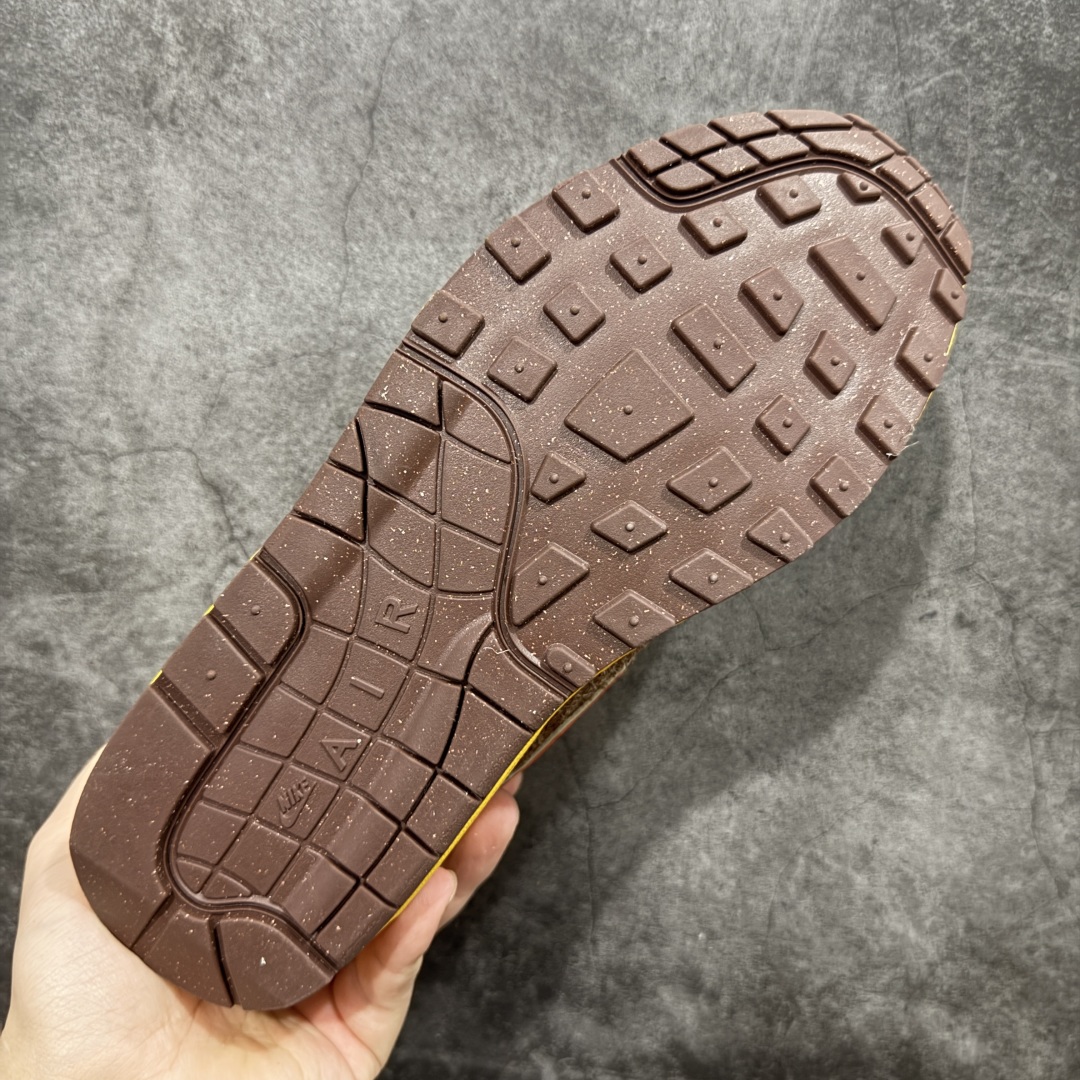 图片[9]-【外贸纯原】.SWOOSH x Nike Air Max 1 “Big Head Origins”舒适百搭 低帮 休闲跑步鞋 男女同款 棕色 货号：HV5876-200 外贸大厂出品 原鞋购入开发 耗时数月研发 原厂皮 原厂辅料 原厂配件 原楦 原纸板 真真的 目前T1品质 尺码：36-47.5-选品中心