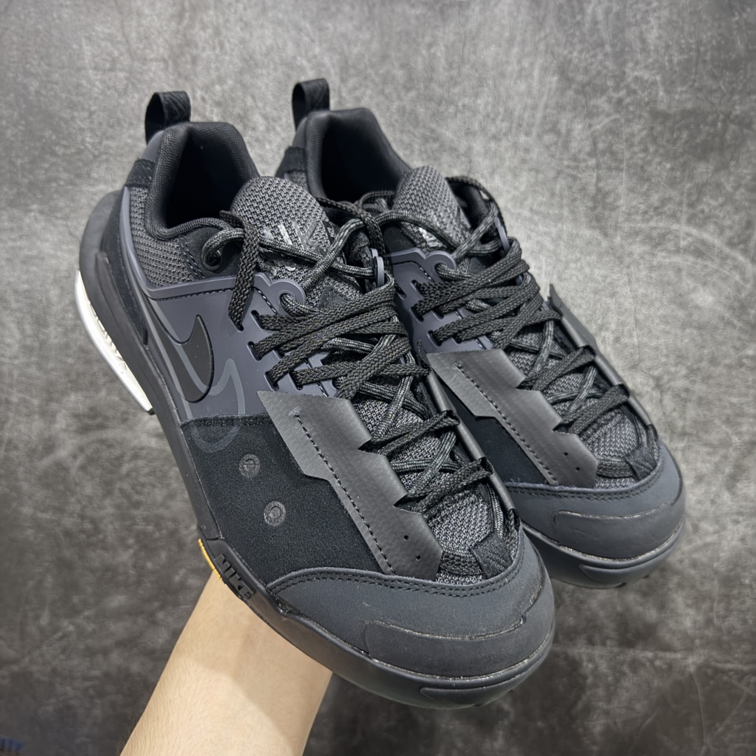 【纯原神版】Sacai x Nike Zegamadome SP 联名款 机能风休闲运动鞋 HQ8618-001 原楦原纸板 同步原厂生产工艺流程 网纱、皮料、swhoosh材料百分百原厂匹配 支持全方位对比发售原鞋 原厂纸板开发 双钩距离精准对位 鞋头包边宽度一致 吊打一切市面纯原版本 原盒配件齐全 纸板中底钢印齐全 原厂钢印墨水 尺码：36 36.5 37.5 38 38.5 39 40 40.5 41 42 42.5 43 44 44.5 45 46 编码： DZD300320-选品中心