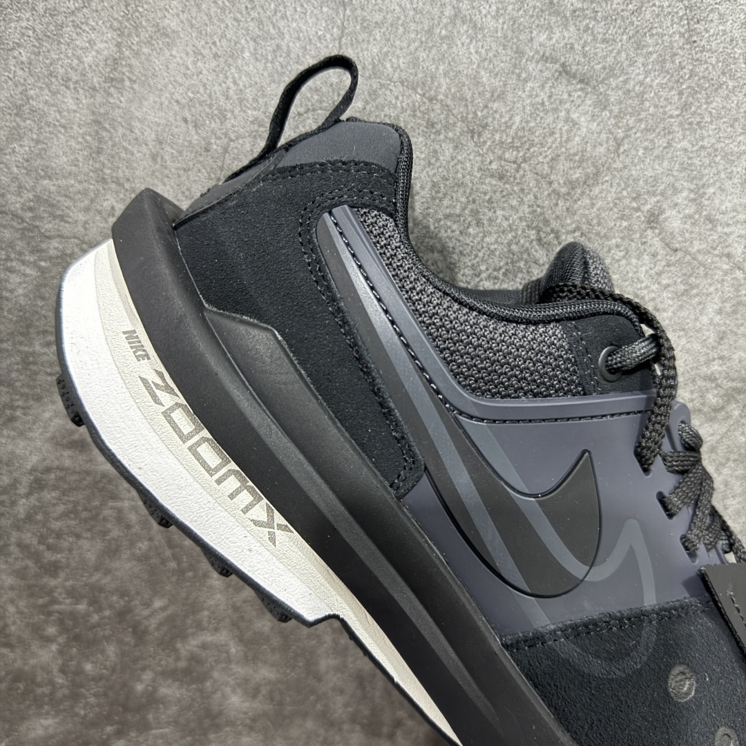 图片[7]-【纯原神版】Sacai x Nike Zegamadome SP 联名款 机能风休闲运动鞋 HQ8618-001 原楦原纸板 同步原厂生产工艺流程 网纱、皮料、swhoosh材料百分百原厂匹配 支持全方位对比发售原鞋 原厂纸板开发 双钩距离精准对位 鞋头包边宽度一致 吊打一切市面纯原版本 原盒配件齐全 纸板中底钢印齐全 原厂钢印墨水 尺码：36 36.5 37.5 38 38.5 39 40 40.5 41 42 42.5 43 44 44.5 45 46 编码： DZD300320-选品中心