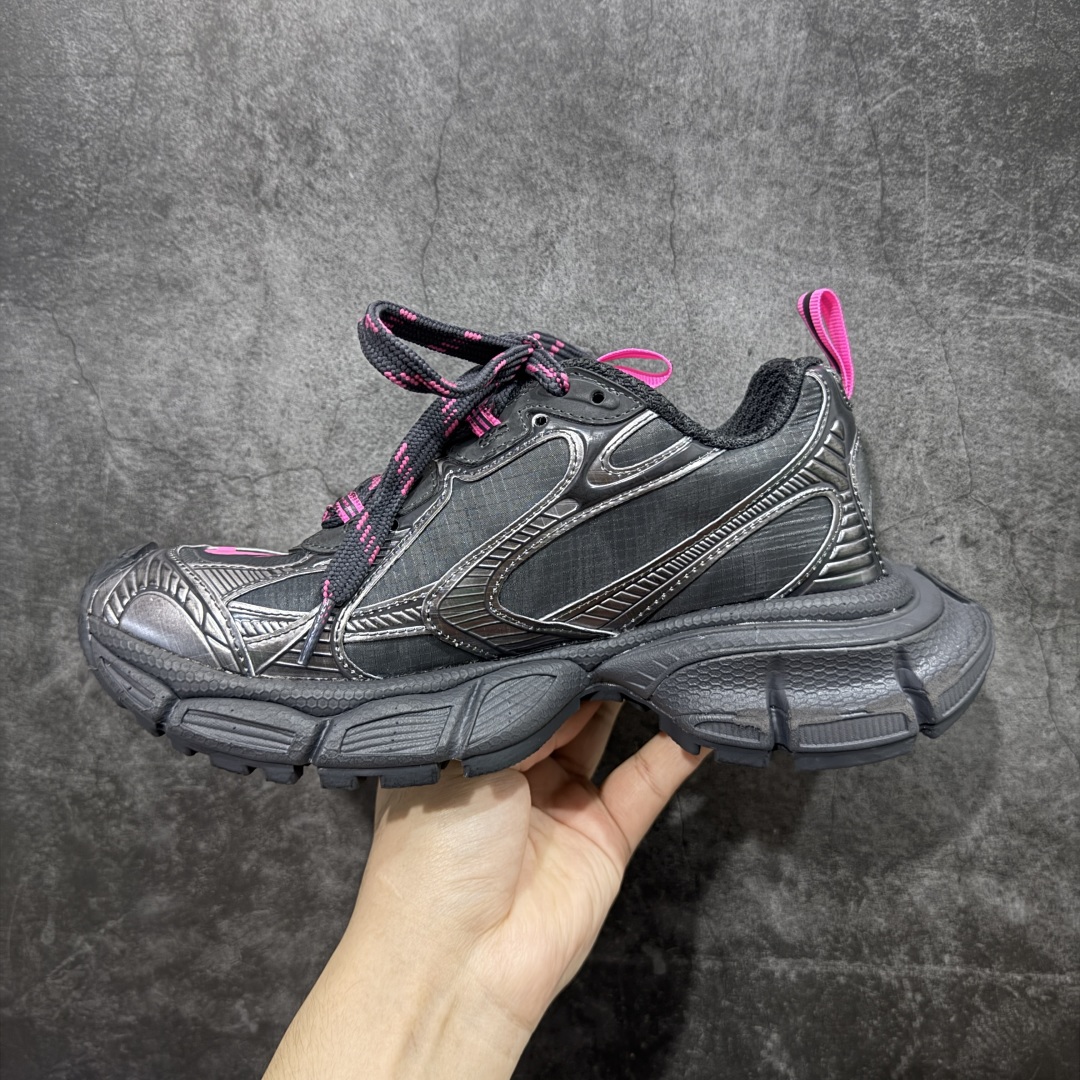 图片[2]-【XA版本】BALENCIAGA 3XL Sneakers 巴黎世家十代网布系带低帮走秀复古老爹鞋 全套原纸板楦头开发 最原汁原味的灵魂版型 全鞋荧光划线卡点 胶水把控整洁度追求极致完美 每一双都是工艺品 多重QC质检 超越公司货的品控标准 实实在在的免检产品 原盒原配 正确字体电绣 粗细、位置、大小正确 侧边TPU 透气孔匹配意产原版 正确分离大底 TPU软底 原版一致大底LOGO 立体感十足 原厂皮料水洗做旧 采购原厂网纱 不含皮革 网布材料和聚氨酯 磨损效果 鞋头边缘和后帮 Balenciaga 徽标 鞋面和后跟凸印尺码 鞋舌 3XL 橡胶品牌标识和反光细节 鞋帮拉袢和鞋舌拉祥 配反光细节 备用鞋带在鞋履前侧 可在穿着前取下 便于不同造型搭配 偏大一码 尺码：35-46-选品中心