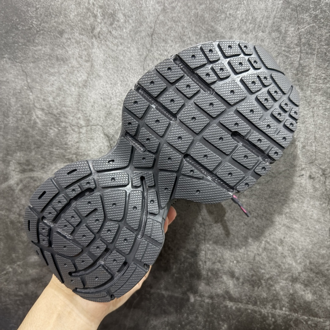 图片[9]-【XA版本】BALENCIAGA 3XL Sneakers 巴黎世家十代网布系带低帮走秀复古老爹鞋 全套原纸板楦头开发 最原汁原味的灵魂版型 全鞋荧光划线卡点 胶水把控整洁度追求极致完美 每一双都是工艺品 多重QC质检 超越公司货的品控标准 实实在在的免检产品 原盒原配 正确字体电绣 粗细、位置、大小正确 侧边TPU 透气孔匹配意产原版 正确分离大底 TPU软底 原版一致大底LOGO 立体感十足 原厂皮料水洗做旧 采购原厂网纱 不含皮革 网布材料和聚氨酯 磨损效果 鞋头边缘和后帮 Balenciaga 徽标 鞋面和后跟凸印尺码 鞋舌 3XL 橡胶品牌标识和反光细节 鞋帮拉袢和鞋舌拉祥 配反光细节 备用鞋带在鞋履前侧 可在穿着前取下 便于不同造型搭配 偏大一码 尺码：35-46-选品中心