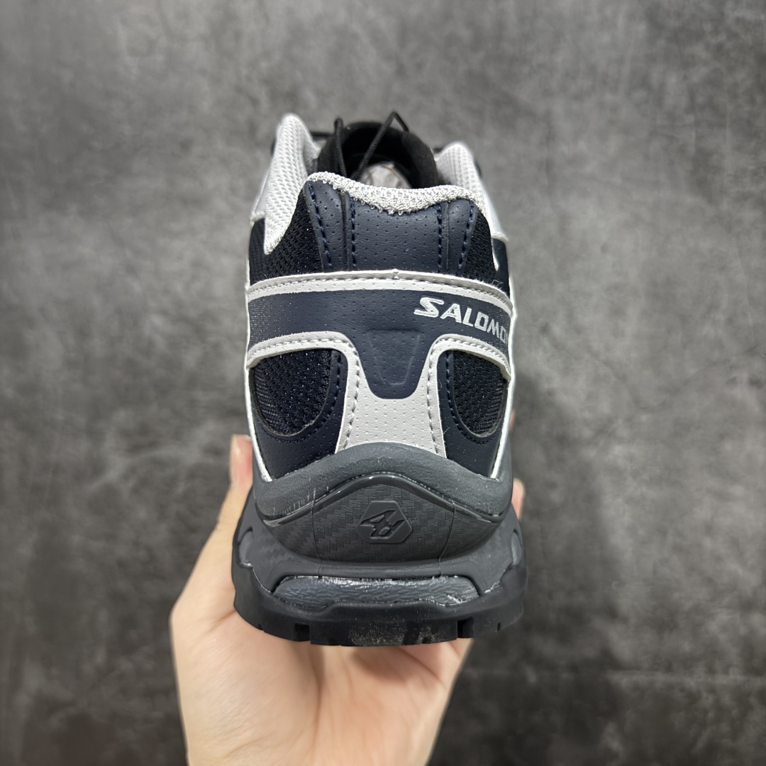 图片[4]-【W1版本】Salomon XT-QUEST ADV 萨洛蒙 时尚 舒适减震防滑耐磨 低帮跑步鞋 男女同款 478852 纯原外贸平台特供订单 耗时半年巨作 全套原纸板楦头开发 原厂特供网布配套加持 确保原汁原味 完美呈现版型 原档数据独家私模五层组合大底 男女鞋同步官方 原装Ortholite轻量化鞋垫 中底布带钢印编号 原厂TPU锁扣 进口港宝加持 后跟自然饱满 还原公司包裹性 基于 SALOMON 初代 XT 鞋身造型并搭载 4D ADVANCED CHASSIS™ 大底打造而成 为这款 XT-QUEST 带来了多项足部控制与保护等功能性 如在运动过程中控制左右晃动的过程而提高稳定性、改善长途越野过程中足中到足尖的过渡、提高感知岩石的精确度以抵抗尖锐物体对脚底的伤害以及采用动态缓冲来增强穿着舒适感 从而减轻疲劳感 使 XT-QUEST 成为一双舒适且安全的户外之履 尺码：36 36.5 37.5 38 38.5 39 40 40.5 41 42 42.5 43 44 44.5 45-选品中心