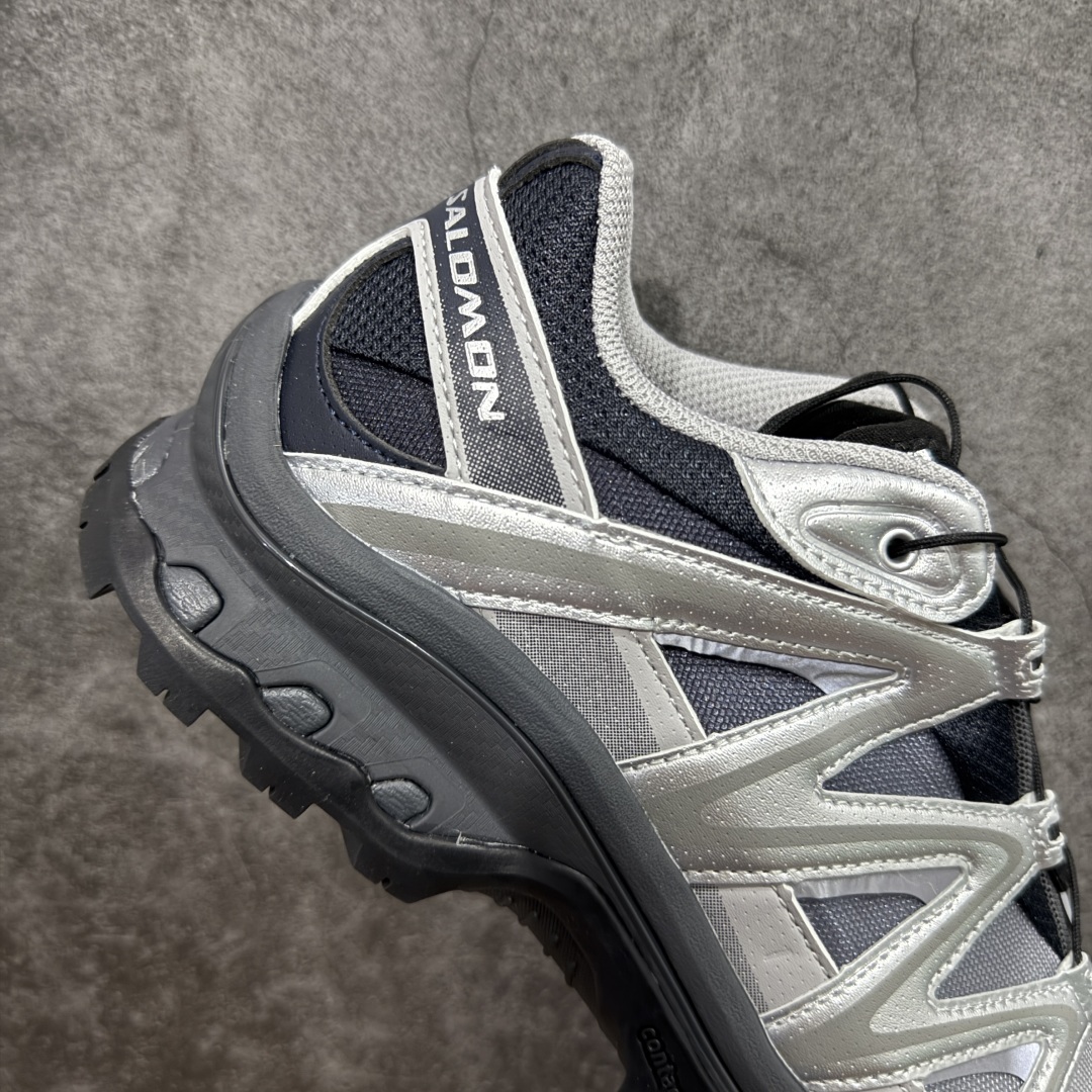 图片[7]-【W1版本】Salomon XT-QUEST ADV 萨洛蒙 时尚 舒适减震防滑耐磨 低帮跑步鞋 男女同款 478852 纯原外贸平台特供订单 耗时半年巨作 全套原纸板楦头开发 原厂特供网布配套加持 确保原汁原味 完美呈现版型 原档数据独家私模五层组合大底 男女鞋同步官方 原装Ortholite轻量化鞋垫 中底布带钢印编号 原厂TPU锁扣 进口港宝加持 后跟自然饱满 还原公司包裹性 基于 SALOMON 初代 XT 鞋身造型并搭载 4D ADVANCED CHASSIS™ 大底打造而成 为这款 XT-QUEST 带来了多项足部控制与保护等功能性 如在运动过程中控制左右晃动的过程而提高稳定性、改善长途越野过程中足中到足尖的过渡、提高感知岩石的精确度以抵抗尖锐物体对脚底的伤害以及采用动态缓冲来增强穿着舒适感 从而减轻疲劳感 使 XT-QUEST 成为一双舒适且安全的户外之履 尺码：36 36.5 37.5 38 38.5 39 40 40.5 41 42 42.5 43 44 44.5 45-选品中心