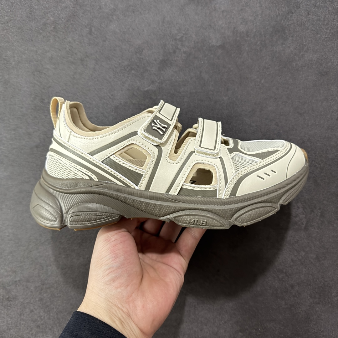 【纯原版】MLB棒球联盟网红老爹鞋 韩国洋基队NY大标潮流老爹鞋凉鞋 沙滩鞋 原楦原档案数据开发版型 完美鞋头弧度/后套收口效果🆚市面文案版本‼️ 原厂立体填充鞋舌海绵 中底注胶孔原数据开发模具大底原厂转印标 市面上唯一纯原版本 原材料打造 内增高6cm 原厂1:1模具开发 原厂进口纳米材质 原厂 全套手提袋 原盒雷射防伪标包装 天猫订单品质 官网尺码35 36 36.5 37.5 38 38.5 39 40 40.5 41 42 42.5 43 44 45-选品中心