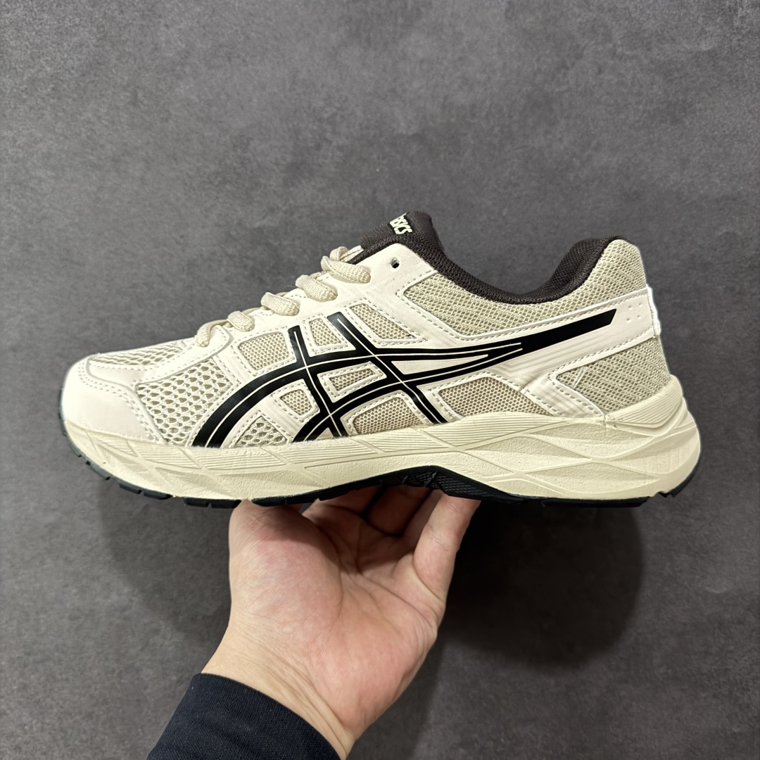 图片[2]-【K8版本】ASICS 亚瑟士 GEL-CONTEND 4缓震回弹透气跑步鞋 高颜值百搭入门级跑鞋 多层网面织物+植绒材质构成了亚瑟士logo图案，具有很高的品牌识别性。网面织物通风透气，植绒材料起到鞋面补强作用，提升跑鞋包裹性和使用寿命。亚瑟士核心就是稳定和缓震，即便GEL-CONTEND 4是最入门的产品，也还是有板有眼的。GEL-CONTEND 4的中底技术叫做AMPLIFOAM，表面上也就是EVA发泡材料的一种，在后跟下面植入GEL缓震胶，增加缓震能力。AHAR+防滑大底几乎布满整个鞋底，一方面能增加跑鞋的寿命，另外一方面在全掌覆盖同时能为足弓下方稳定性进行补强。 尺码：36-45 编码：YBB210220-选品中心