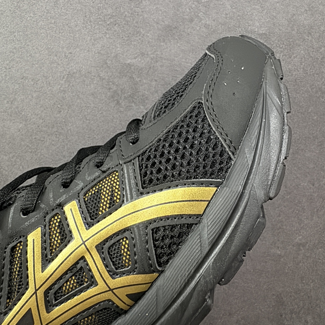 图片[5]-【K8版本】ASICS 亚瑟士 GEL-CONTEND 4缓震回弹透气跑步鞋 高颜值百搭入门级跑鞋 多层网面织物+植绒材质构成了亚瑟士logo图案，具有很高的品牌识别性。网面织物通风透气，植绒材料起到鞋面补强作用，提升跑鞋包裹性和使用寿命。亚瑟士核心就是稳定和缓震，即便GEL-CONTEND 4是最入门的产品，也还是有板有眼的。GEL-CONTEND 4的中底技术叫做AMPLIFOAM，表面上也就是EVA发泡材料的一种，在后跟下面植入GEL缓震胶，增加缓震能力。AHAR+防滑大底几乎布满整个鞋底，一方面能增加跑鞋的寿命，另外一方面在全掌覆盖同时能为足弓下方稳定性进行补强。 尺码：36-45 编码：YBB210220-选品中心