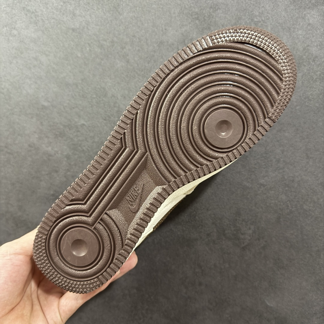 260 定制版 Nike Air Force 1'07 Low LV联名 棕布勾 空军一号低帮休闲板鞋 KK1988-091-Chinese UA Cheap High Quatity Brand Clothes Bags handbags Sneakers wholesale wholesaler seller from China Factory suppliers Fashion Clothing Shoes best Quality Beautiful Price 260 定制版 Nike Air Force 1'07 Low LV联名 棕布勾 空军一号低帮休闲板鞋 KK1988-091