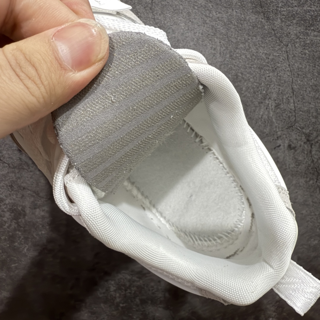 图片[9]-【纯原神版】Sacai x Nike Zegamadome SP 联名款 机能风休闲运动鞋 HQ8618-100 原楦原纸板 同步原厂生产工艺流程 网纱、皮料、swhoosh材料百分百原厂匹配 支持全方位对比发售原鞋 原厂纸板开发 双钩距离精准对位 鞋头包边宽度一致 吊打一切市面纯原版本 原盒配件齐全 纸板中底钢印齐全 原厂钢印墨水 尺码：36 36.5 37.5 38 38.5 39 40 40.5 41 42 42.5 43 44 44.5 45 46 编码： DZD300320-选品中心