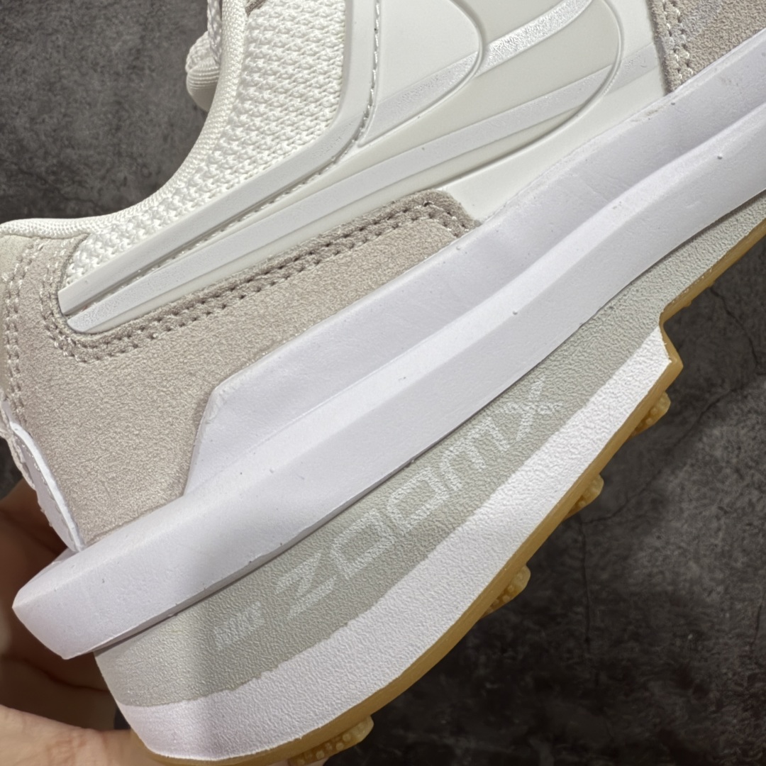 图片[3]-【纯原神版】Sacai x Nike Zegamadome SP 联名款 机能风休闲运动鞋 HQ8618-100 原楦原纸板 同步原厂生产工艺流程 网纱、皮料、swhoosh材料百分百原厂匹配 支持全方位对比发售原鞋 原厂纸板开发 双钩距离精准对位 鞋头包边宽度一致 吊打一切市面纯原版本 原盒配件齐全 纸板中底钢印齐全 原厂钢印墨水 尺码：36 36.5 37.5 38 38.5 39 40 40.5 41 42 42.5 43 44 44.5 45 46 编码： DZD300320-选品中心