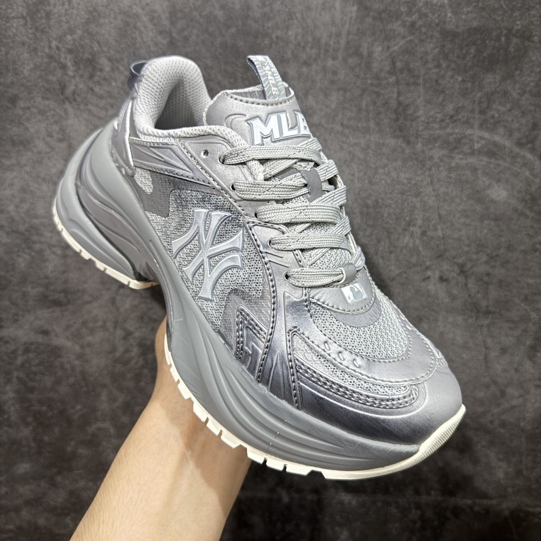 图片[3]-【纯原版】韩国洋基队NY大标潮流老爹鞋 MLB小白鞋复古轻便增高运动鞋新款绑带时尚潮流百搭 原材料打造 原楦原档案数据开发版型 完美鞋头弧度/后套收口效果🆚市面文案版本‼️ 原厂立体填充鞋舌海绵 中底注胶孔原数据开发模具大底 原厂转印标 保证不掉字 内增高6cm 原厂1：1模具开发 原厂进口纳米材质 原厂 全套手提袋 原盒雷射防伪标包装 天猫订单品质 官网尺码35 36 36.5 37.5 38 38.5 39 40 40.5 41 42 42.5 43 44 45-选品中心