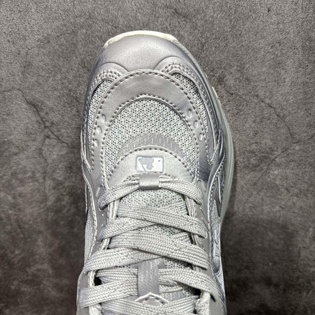 图片[5]-【纯原版】韩国洋基队NY大标潮流老爹鞋 MLB小白鞋复古轻便增高运动鞋新款绑带时尚潮流百搭 原材料打造 原楦原档案数据开发版型 完美鞋头弧度/后套收口效果🆚市面文案版本‼️ 原厂立体填充鞋舌海绵 中底注胶孔原数据开发模具大底 原厂转印标 保证不掉字 内增高6cm 原厂1：1模具开发 原厂进口纳米材质 原厂 全套手提袋 原盒雷射防伪标包装 天猫订单品质 官网尺码35 36 36.5 37.5 38 38.5 39 40 40.5 41 42 42.5 43 44 45-选品中心