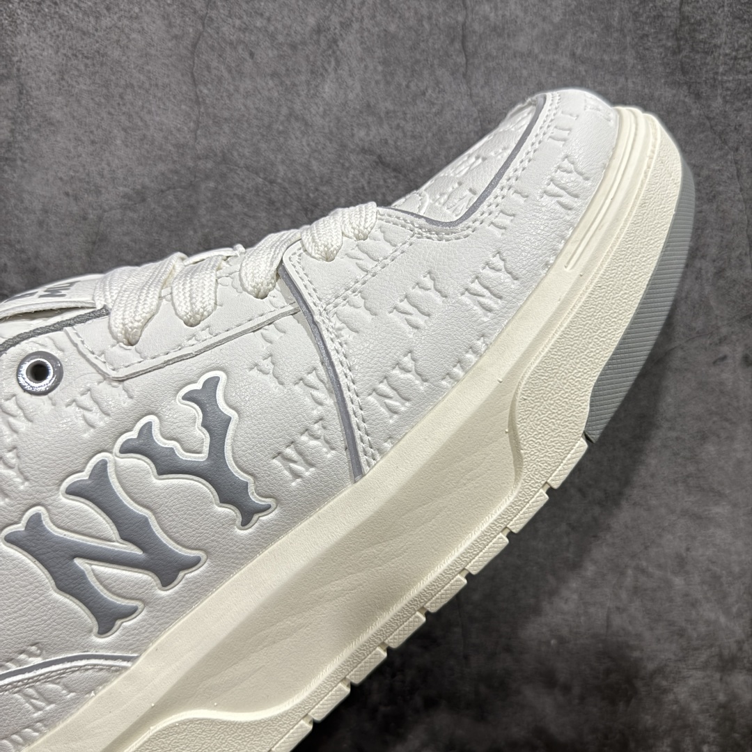 图片[6]-【纯原版】韩国洋基队NY大标潮流老爹鞋 MLB小白鞋市面上唯一顶级纯原版本 原材料打造 原楦原档案数据开发版型 完美鞋头弧度/后套收口效果🆚市面文案版本‼️ 原厂立体填充鞋舌海绵 中底注胶孔原数据开发模具大底 原厂转印标 保证不掉字 内增高6cm 原厂1：1模具开发 原厂进口纳米材质 原厂 全套手提袋 原盒雷射防伪标包装 天猫订单品质 官网尺码35 36 36.5 37.5 38 38.5 39 40 40.5 41 42 42.5 43 44 44.5 45-选品中心