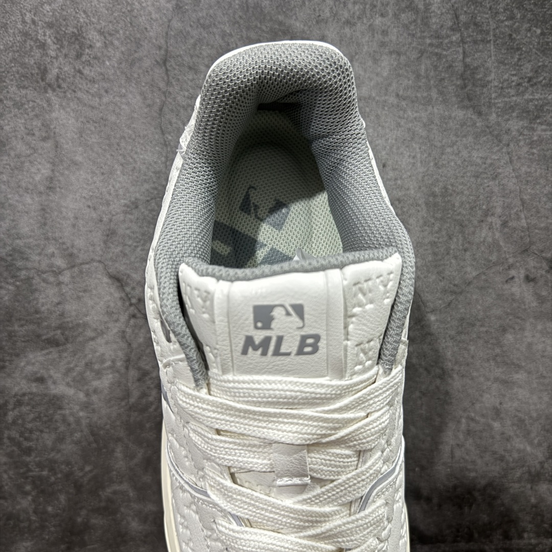 图片[8]-【纯原版】韩国洋基队NY大标潮流老爹鞋 MLB小白鞋市面上唯一顶级纯原版本 原材料打造 原楦原档案数据开发版型 完美鞋头弧度/后套收口效果🆚市面文案版本‼️ 原厂立体填充鞋舌海绵 中底注胶孔原数据开发模具大底 原厂转印标 保证不掉字 内增高6cm 原厂1：1模具开发 原厂进口纳米材质 原厂 全套手提袋 原盒雷射防伪标包装 天猫订单品质 官网尺码35 36 36.5 37.5 38 38.5 39 40 40.5 41 42 42.5 43 44 44.5 45-选品中心