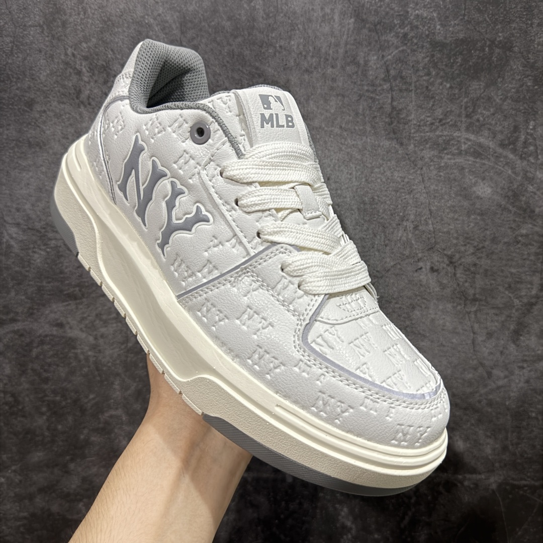 图片[3]-【纯原版】韩国洋基队NY大标潮流老爹鞋 MLB小白鞋市面上唯一顶级纯原版本 原材料打造 原楦原档案数据开发版型 完美鞋头弧度/后套收口效果🆚市面文案版本‼️ 原厂立体填充鞋舌海绵 中底注胶孔原数据开发模具大底 原厂转印标 保证不掉字 内增高6cm 原厂1：1模具开发 原厂进口纳米材质 原厂 全套手提袋 原盒雷射防伪标包装 天猫订单品质 官网尺码35 36 36.5 37.5 38 38.5 39 40 40.5 41 42 42.5 43 44 44.5 45-选品中心