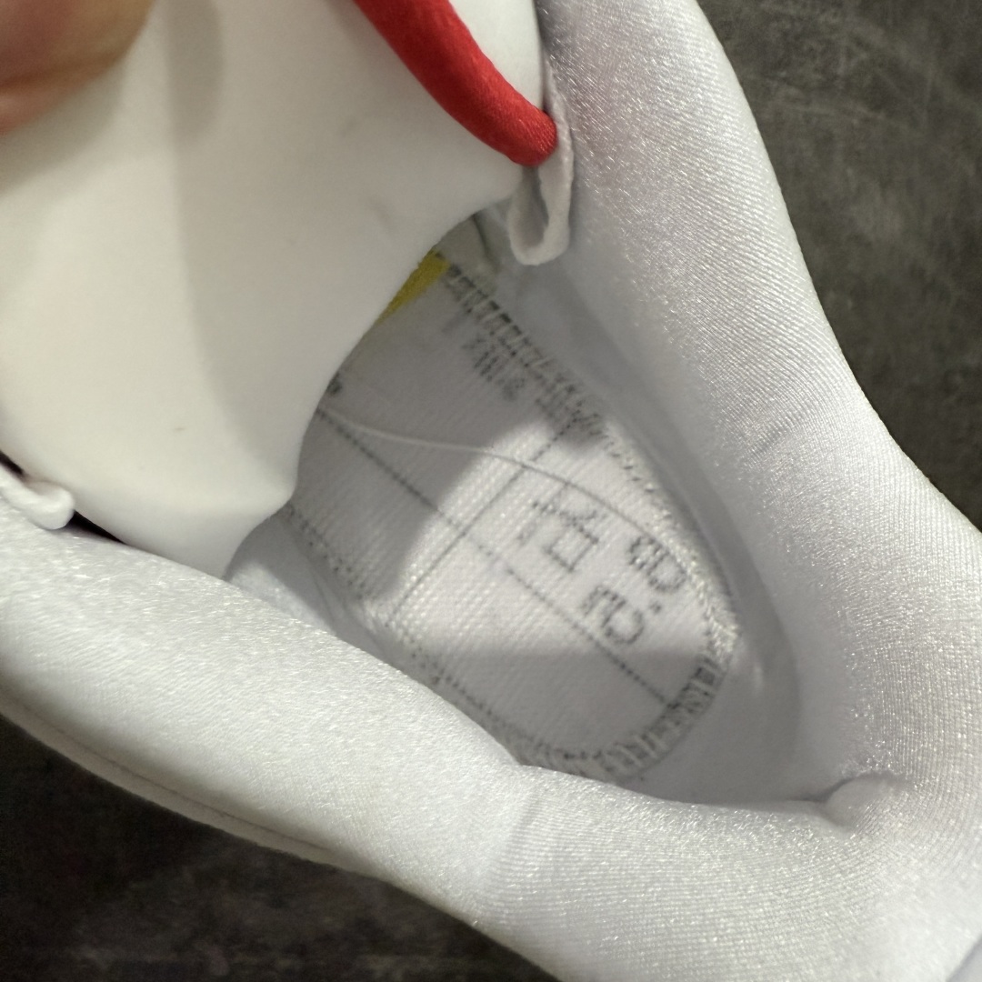图片[8]-【原厂版】 Air Jordan AJ4 Retro 白红扣CT8527-112 全新升级改良 原鞋原楦原纸板同源开发 完美呈现乔4的版型 内侧正确双色网格 还原细节 原厂皮料 正确气垫颜色 正确网格工艺 正确拉帮工艺 全鞋原装材料制作 原档案原模具打造 支持全方位与正品对比 尺码：40 40.5 41 42 42.5 43 44 44.5 45 46 47.5-选品中心
