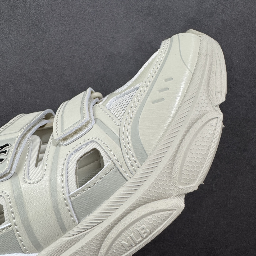 图片[5]-【纯原版】MLB棒球联盟网红老爹鞋 韩国洋基队NY大标潮流老爹鞋凉鞋 沙滩鞋 原楦原档案数据开发版型 完美鞋头弧度/后套收口效果🆚市面文案版本‼️ 原厂立体填充鞋舌海绵 中底注胶孔原数据开发模具大底原厂转印标 市面上唯一纯原版本 原材料打造 内增高6cm 原厂1：1模具开发 原厂进口纳米材质 原厂 全套手提袋 原盒雷射防伪标包装 天猫订单品质 官网尺码35 36 36.5 37.5 38 38.5 39 40 40.5 41 42 42.5 43 44 45-选品中心