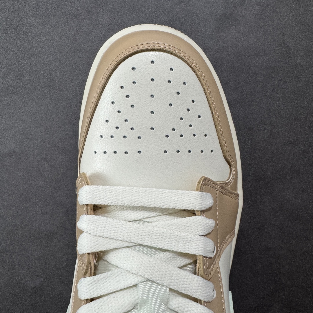 图片[8]-【K版】Air Jordan AJ1 Low 低帮 卡其绿 DC0774-130 全新流水线出品 市场第二梯队最强版 全部原鞋开发 原楦原纸板开发 全鞋电脑针车 原厂内置全掌气垫 原盒内在原标 唯一Zp原版鞋带绑法 免检产品 全新2022版型 全头层皮料 完美零毛边处理 原厂配置全掌气垫 价格定位良心 新配色陆续出货 尺码：36 36.5 37.5 38 38.5 39 40 40.5 41 42 42.5 43 44 44.5 45 46-选品中心