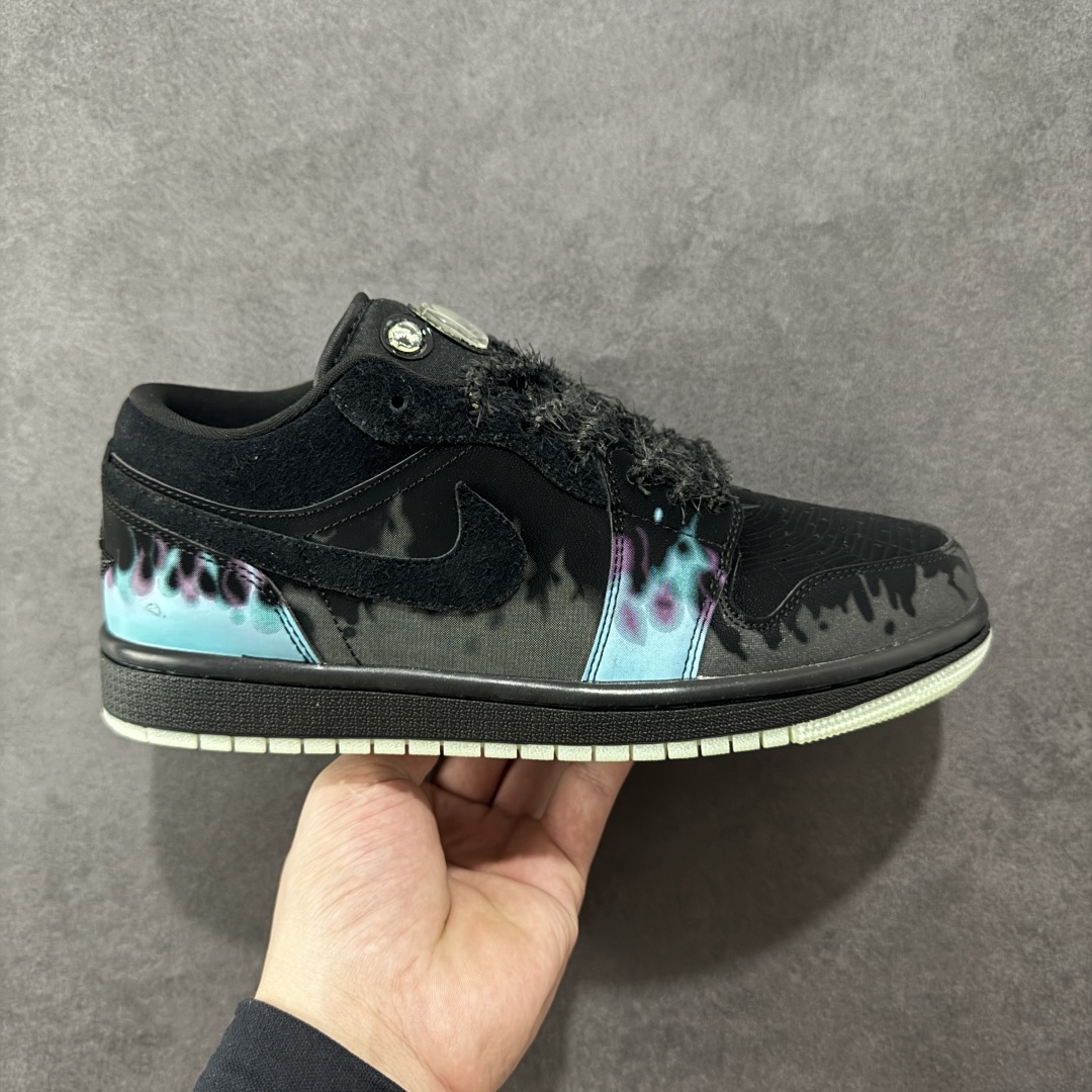 【K版】Air Jordan AJ1 Low 低帮 HQ3442-001 黑蓝 全新流水线出品 市场第二梯队最强版 全部原鞋开发 原楦原纸板开发 全鞋电脑针车 原厂内置全掌气垫 原盒内在原标 唯一Zp原版鞋带绑法 免检产品 全新2022版型 全头层皮料 完美零毛边处理 原厂配置全掌气垫 价格定位良心 新配色陆续出货 尺码:36 36.5 37.5 38 38.5 39 40 40.5 41 42 42.5 43 44 44.5 45 46-选品中心