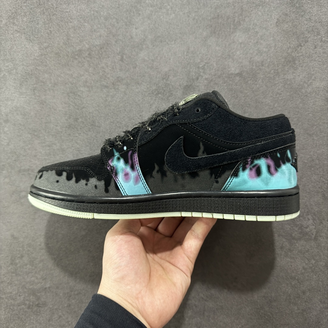 图片[2]-【K版】Air Jordan AJ1 Low 低帮 HQ3442-001 黑蓝 全新流水线出品 市场第二梯队最强版 全部原鞋开发 原楦原纸板开发 全鞋电脑针车 原厂内置全掌气垫 原盒内在原标 唯一Zp原版鞋带绑法 免检产品 全新2022版型 全头层皮料 完美零毛边处理 原厂配置全掌气垫 价格定位良心 新配色陆续出货 尺码：36 36.5 37.5 38 38.5 39 40 40.5 41 42 42.5 43 44 44.5 45 46-选品中心