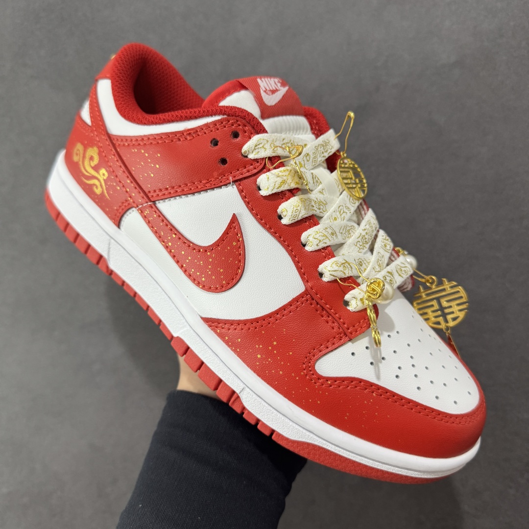 图片[3]-【YC纯原】Nike SB Dunk Low \”Just Do it\” 囍庆婚礼 周年高端定制 低帮休闲板鞋 FB9109-119   #定制鞋盒 大厂纯原品质出货 超高清洁度 皮料切割干净无任何毛边 细节完美   尺码：36 36.5 37.5 38 38.5 39 40 40.5 41 42 42.5 43 44 44.5 45 46 编码：HXSB330340-选品中心