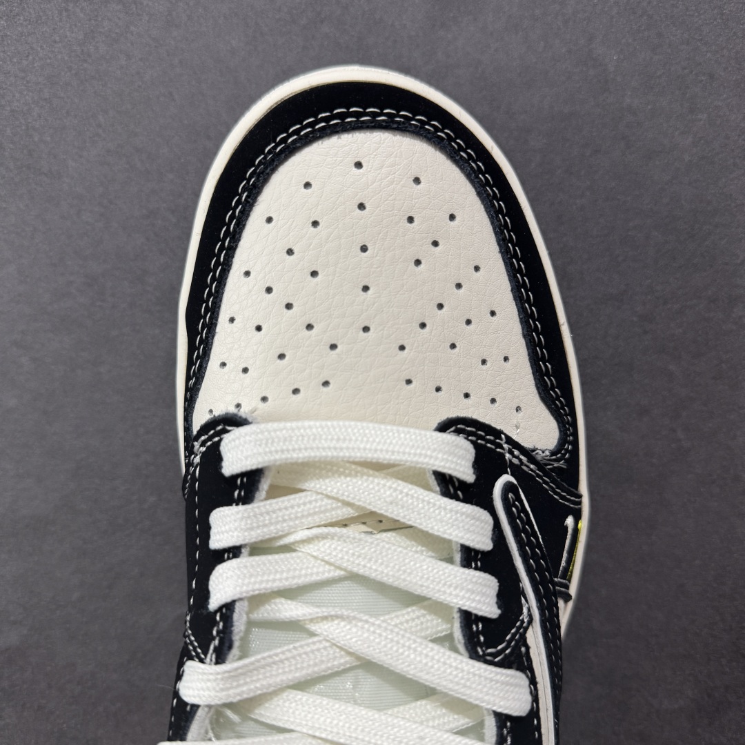 图片[8]-【定制版】Travis Scott x Fragment Design x Air Jordan 1 Low OG SP AJ1 乔1 芬迪联名 小怪兽 低帮文化休闲板鞋  #多方联名合作融合了Travis Scott 独特的音乐风格，藤原浩个性的设计风格以及Jordan品牌的经典元素 使其成为一双具有独特身份和价值的鞋子 清新而立体的外观加上联名标识更突出了其独特身份 这种配色方案显示出活力和时尚感 在视觉上引人注目 鞋身的质感和细腻的细节处理使其显得高端而格调十足 这款“倒钩”联名是设计与创意完美结合 融合多方的个性风格是一款备受瞩目的潮流鞋款 货号：XS2024-072  尺码：36 36.5 37.5 38 38.5 39 40 40.5 41 42 42.5 43 44 44.5 45 编码：HXSB330340-选品中心