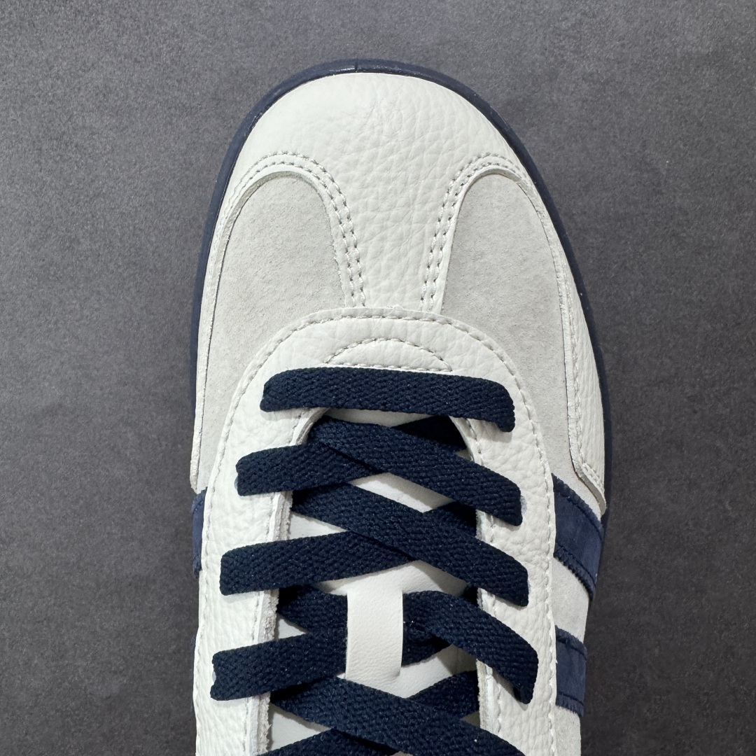 图片[8]-【定制版】AD SAMBA OG x Louis Vuitton 白蓝 休闲板鞋 该鞋款鞋面采用多种材料拼接(缝/车线) Superstar系列又备受众多滑板爱好者的青睐 这款Superstar经典鞋 沿用50年来的贝壳鞋头样式 继往开来 采用皮革鞋面和浑厚全包大底设计 烫金徽标伴你在滑板上留下“流星”般绚丽的轨迹 货号： SC9207-725 尺码： 36 36.5 37.5 38 38.5 39 40 40.5 41 42 42.5 43 44 44.5 45 编码：HXSB270280-选品中心