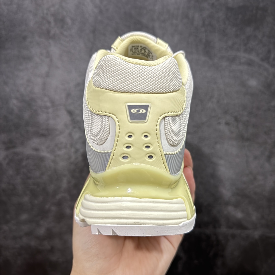 图片[4]-【666版本】SALOMON 萨洛蒙 XT-WHISPER x Kith联名 舒适百搭耐磨轻便低帮 休闲越野训练城市通勤跑步鞋 男女同款 米黄色 纯原外贸平台特供订单 耗时半年巨作 #全套原纸板楦头开发 #原厂特供网布配套加持 #确保原汁原味 完美呈现版型 #原档数据独家私模五层组合大底 #男女鞋同步官方开发至46 #原装Ortholite轻量化鞋垫 #中底布带钢印编号 原厂TPU锁扣 #进口港宝加持 后跟自然饱满 还原公司包裹性 #鞋面采用SENSIFT贴合技术 #全方位贴合包裹脚型 #鞋跟部鞋底牵引设计 #提供强大的抓地性能 #更适应野外崎岖不平的道路 #基于 SALOMON 初代 XT 鞋身造型并搭载 4D ADVANCED CHASSIS™ 大底打造而成 为这款 XT-WHISPER 带来了多项足部控制与保护等功能性 如在运动过程中控制左右晃动的过程而提高稳定性、改善长途越野过程中足中到足尖的过渡、提高感知岩石的精确度以抵抗尖锐物体对脚底的伤害以及采用动态缓冲来增强穿着舒适感 从而减轻疲劳感 使 XT-WHISPER 成为一双舒适且安全的户外之履 货号：479050 尺码：36 36.5 37.5 38 38.5 39 40 40.5 41 42 42.5 43 44 45 46-选品中心