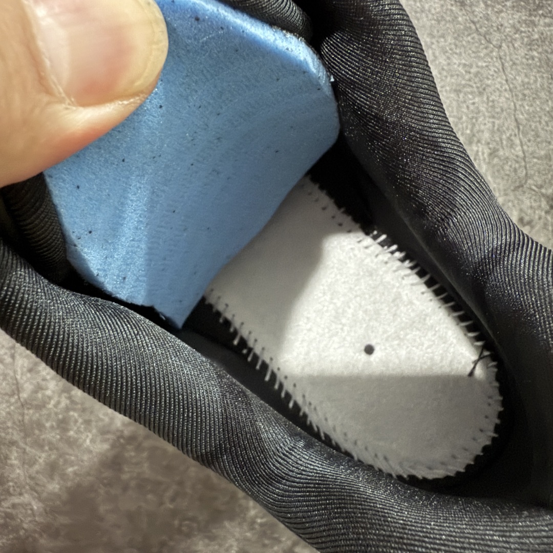 图片[9]-【GX绿x版本】Corteiz x Nike Air Max 95 复古减震气垫跑鞋 FB2709-003  外贸顶级专供 全部配色原鞋原尺码开发生产 极致还原 一眼ZP既视感  尺码：40 40.5 41 42 42.5 43 44 44.5 45 45.5 46 47.5 48.5-选品中心