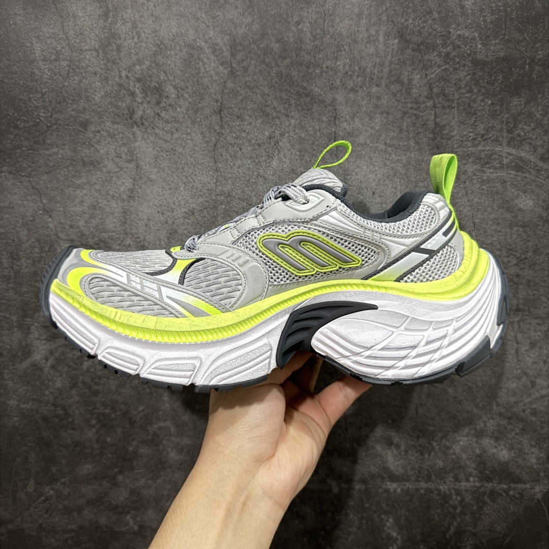 图片[2]-【纯原OK版本】Balenciaga 巴黎世家 6XL 复古老爹鞋 专柜同步包装 原装大盒 全套原纸板楦头开发 最原汁原味的灵魂版型 全鞋荧光划线卡点 胶水把控整洁度追求极致完美 每一双都是工艺品 多重QC质检 实实在在的免检产品 原盒原配 正确字体电绣 粗细、位置、大小正确 侧边TPU 透气孔匹配意产原版 正确分离大底 TPU软底 原版一致大底LOGO 立体感十足 尺码：35 36 37 38 39 40 41 42 43 44 45 46 偏大-选品中心