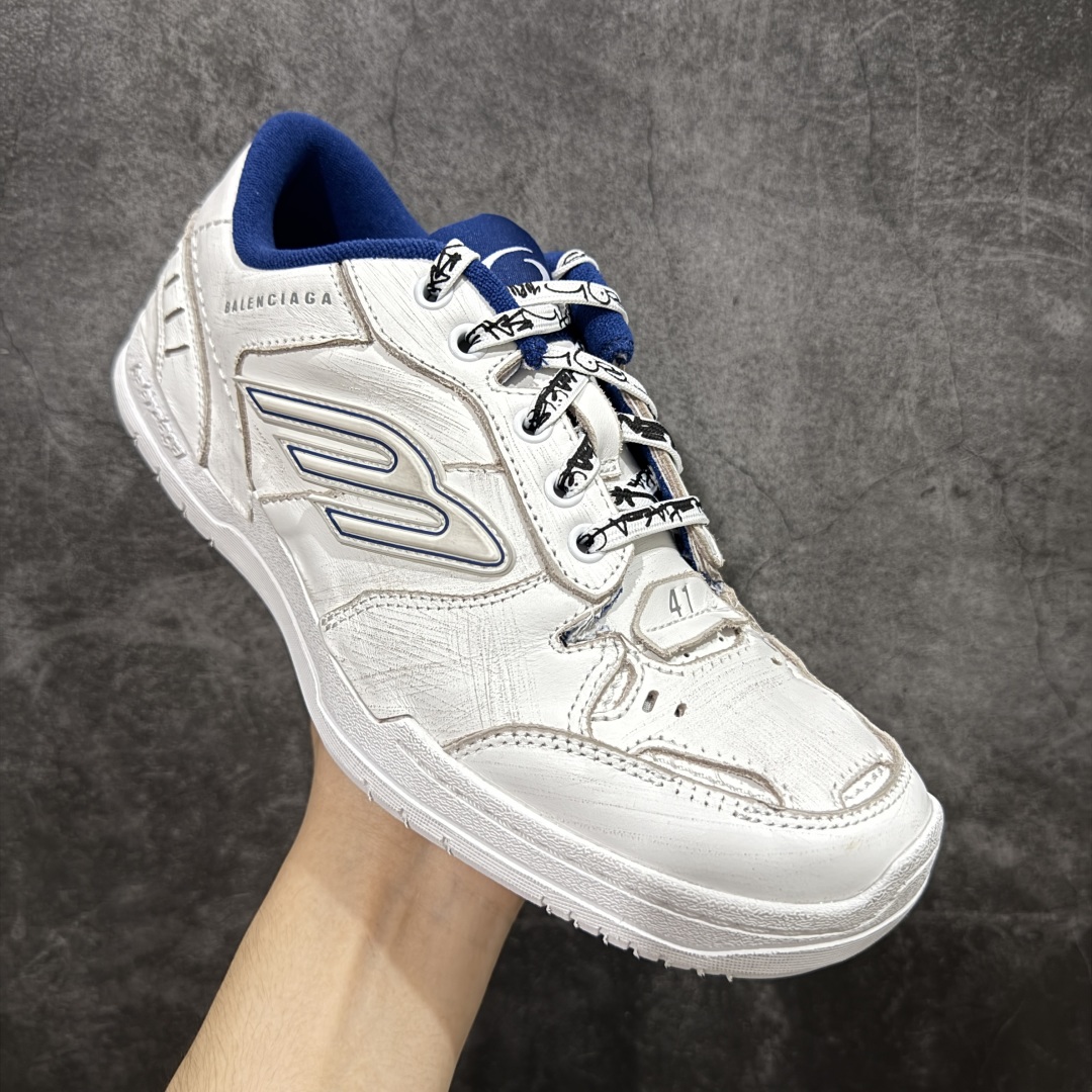 图片[3]-【XA纯原版】Balenciaga Hamptons Worn-Out 巴黎世家十八18代 涤纶（聚酯纤维）牛皮革 圆头系带 低帮 生活休闲鞋板鞋 全套原纸板楦头开发 最原汁原味的灵魂版型 全鞋荧光划线卡点 胶水把控整洁度追求极致完美 每一双都是工艺品 多重QC质检 超越公司货的品控标准 实实在在的免检产品 原盒原配 正确字体电绣 粗细、位置、大小正确 侧边TPU 透气孔匹配意产原版 正确分离大底 TPU软底 原版一致大底LOGO 立体感十足 原厂皮料水洗做旧 采购原厂网纱 偏大一码 尺码：35 36 37 38 39 40 41 42 43 44 45 46-选品中心