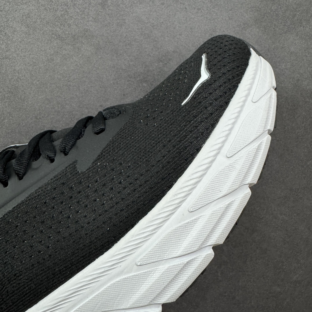 图片[5]-【纯原版】HOKA ONE ONE M ARAHI 7 低帮专业越野跑步鞋 相较于前几代Mafate包裹感更好 跟Speedgoat(快速羚羊)系列比起来更加舒适 鞋底防滑性能在下坡的石板台阶和原始路面都有很好的表现 HOKA血统属性厚底设计 在快速下坡时起到缓震保护作用 减少重力给予脚踝、膝部、髋关节等处带来的冲击力 货号： 1147890/BWHT 尺码： 36-45 编码：AMB250260-选品中心