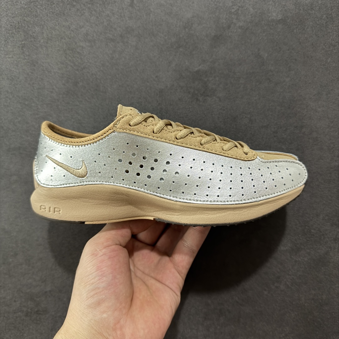 【公司H版】Nike Air Superfly 舒适百搭防滑耐磨 低帮跑步鞋 女款 黑银色 IB5824-200 市场首发版本出货 原版开发 黑银配色超酷，未来感拉满 鞋很轻盈，鞋型偏窄 可以选择大一码，显的脚长一些 可盐可甜 颜值在线 春夏百搭款 尺码：35.5 36 36.5 37 38 38.5 39 40-选品中心