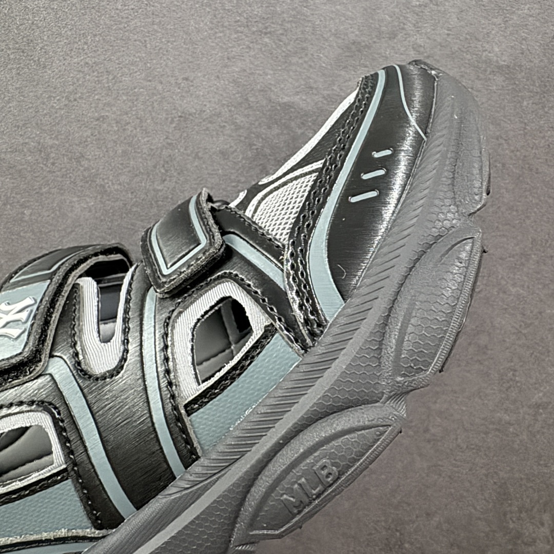 图片[5]-【纯原版】MLB棒球联盟网红老爹鞋 韩国洋基队NY大标潮流老爹鞋凉鞋 沙滩鞋 原楦原档案数据开发版型 完美鞋头弧度/后套收口效果🆚市面文案版本‼️ 原厂立体填充鞋舌海绵 中底注胶孔原数据开发模具大底原厂转印标 市面上唯一纯原版本 原材料打造 内增高6cm 原厂1：1模具开发 原厂进口纳米材质 原厂 全套手提袋 原盒雷射防伪标包装 天猫订单品质 官网尺码35 36 36.5 37.5 38 38.5 39 40 40.5 41 42 42.5 43 44 45-选品中心