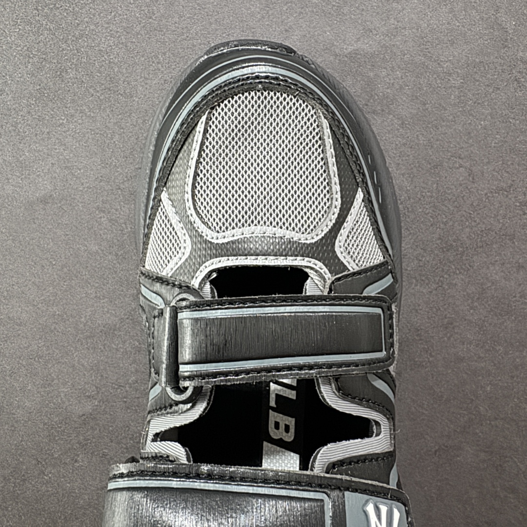 图片[8]-【纯原版】MLB棒球联盟网红老爹鞋 韩国洋基队NY大标潮流老爹鞋凉鞋 沙滩鞋 原楦原档案数据开发版型 完美鞋头弧度/后套收口效果🆚市面文案版本‼️ 原厂立体填充鞋舌海绵 中底注胶孔原数据开发模具大底原厂转印标 市面上唯一纯原版本 原材料打造 内增高6cm 原厂1：1模具开发 原厂进口纳米材质 原厂 全套手提袋 原盒雷射防伪标包装 天猫订单品质 官网尺码35 36 36.5 37.5 38 38.5 39 40 40.5 41 42 42.5 43 44 45-选品中心