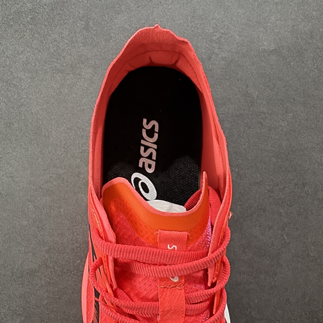 图片[7]-【K8版】Asics Magic Speed 1.0 舒适透气 低帮跑步鞋 这款Magic Speed跑鞋使用了亚瑟士的多项跑鞋科技，中底为2020年才出现在大众视野的FF Blast，这款中底为EVA和OBC混合发泡而来，相比之前的Flytefoam中底，这款材料在缓震和回弹性能上的表现更好，更加软弹。在中底前掌位置内嵌了不对称的碳板结构，这个碳板不是为了推进的目的，而是让前掌不要形变，维持前掌弧度，保证GuideSole科技在跑步过程中发挥作用。 尺码：40 40.5 41.5 42 42.5 43.5 44 45 编码：YBB210220-选品中心