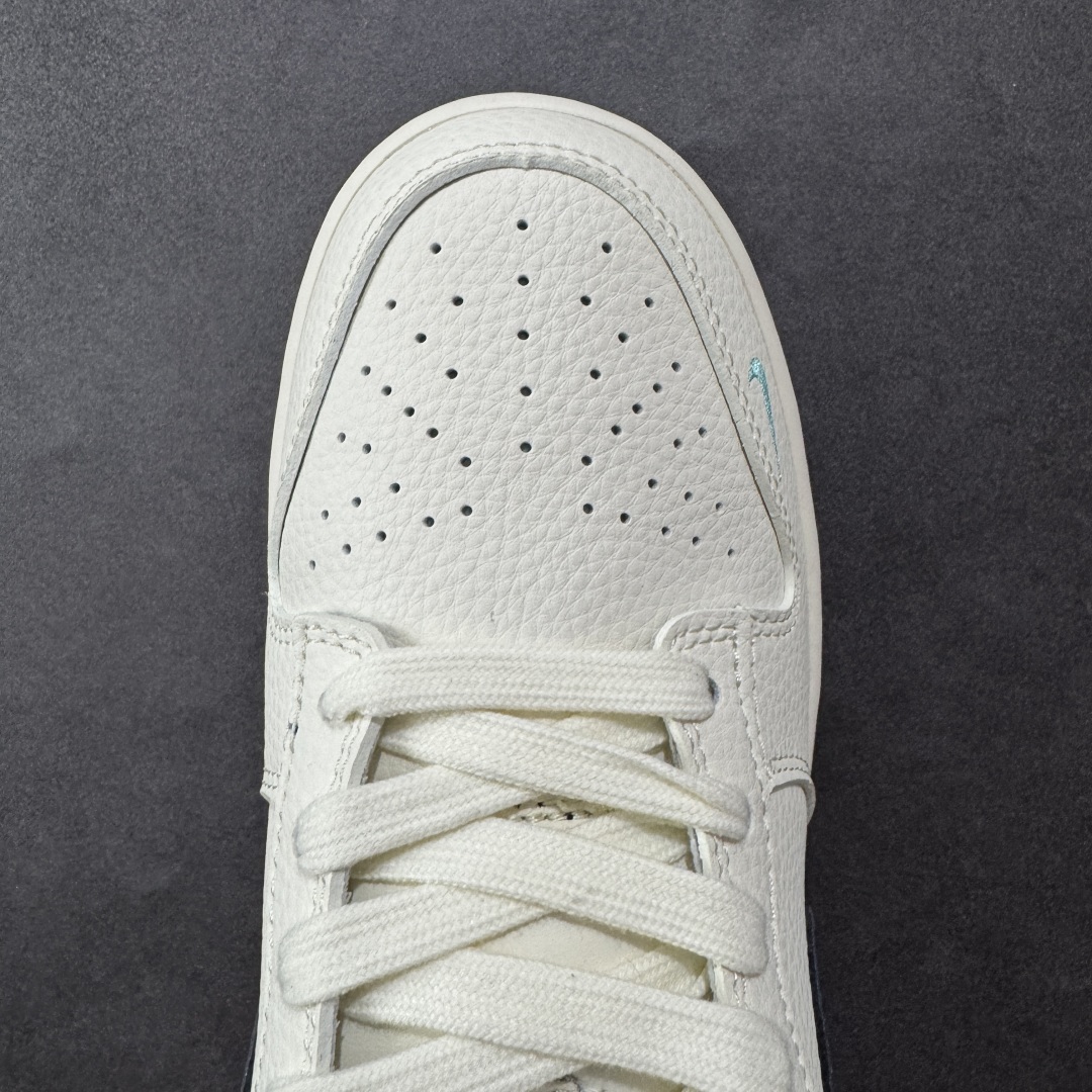 图片[8]-【定制版】Nike SB Dunk Low x The North Face 白蓝双小勾 纯原大厂出品 极力推荐👏 原装头层材料 独家版型蒸餾加工 帶來的是更好的视觉和脚感体验 大厂纯原品质出货 清洁度 电绣工艺 皮料切割干净无任何毛边 细节完美 货号：XD1588 224 尺码：36 36.5 37.5 38 38.5 39 40 40.5 41 42 42.5 43 44 44.5 45-选品中心